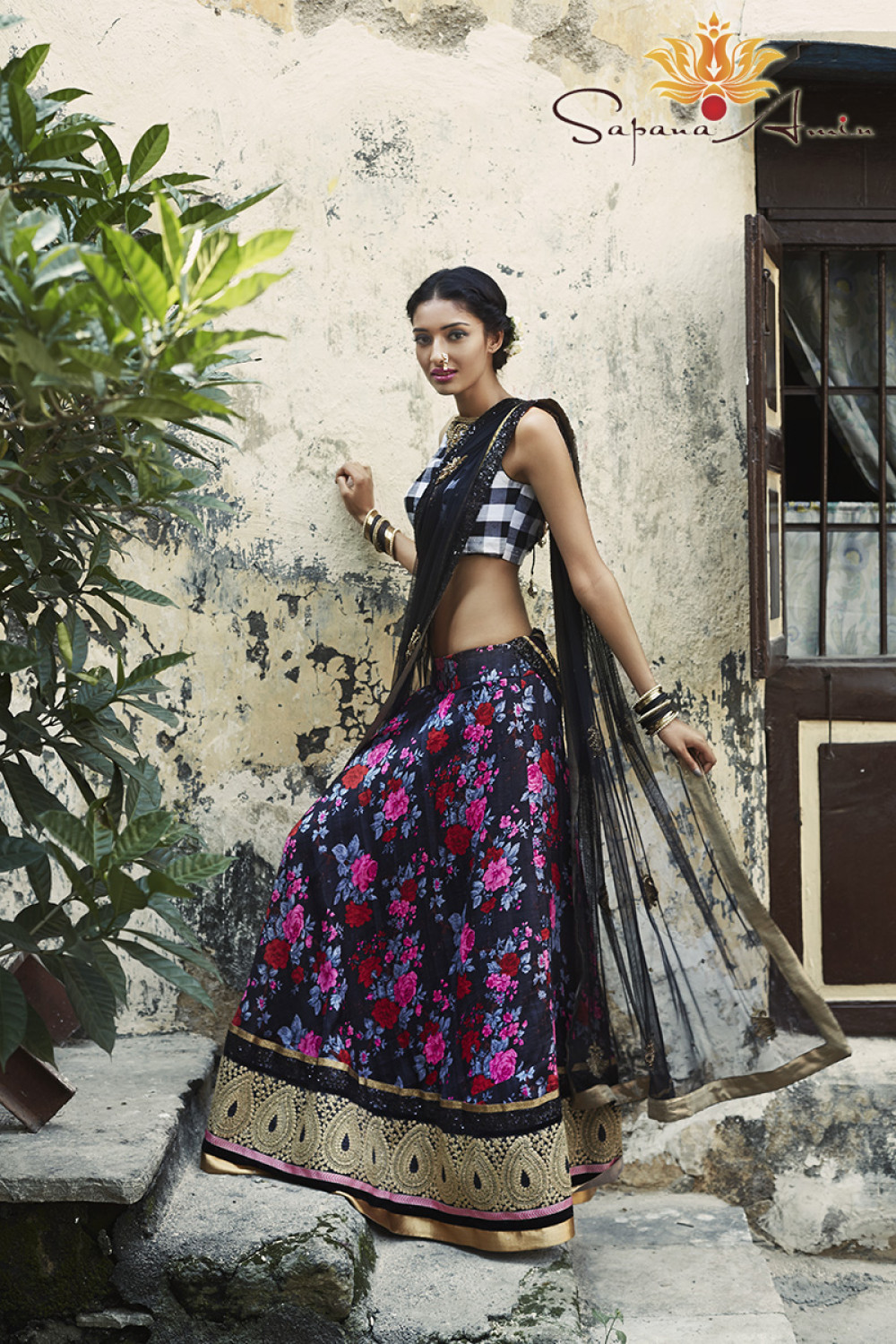 Black and White Lehenga With Pink Blouse at Rs 1799 in Surat | ID:  17484738588-chantamquoc.vn